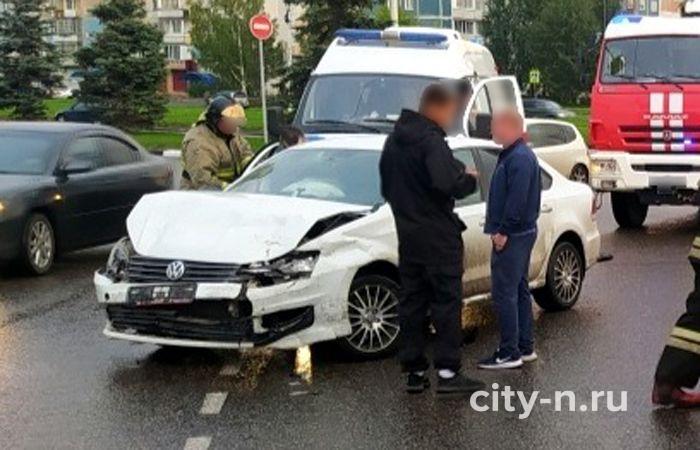 В новокузнецком районе полицейские устанавливают обстоятельства дтп с участием автобуса