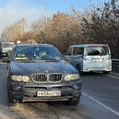 ГИБДД Новокузнецка ищет очевидцев столкновения БМВ и Тойоты на Ильинском шоссе (ФОТО) ГИБДД Новокузнецка ищет очевидцев столкновения БМВ и Тойоты на Ильинском шоссе (ФОТО)