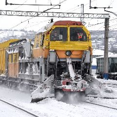 Кузбасским железнодорожникам выдали зимнюю одежду и обувь и отправили чистить пути от снега Кузбасским железнодорожникам выдали зимнюю одежду и обувь и отправили чистить пути от снега