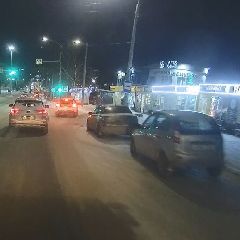 Новокузнечане бросают автомобили на новоильинской остановке и мешают автобусам (ФОТО, ВИДЕО) Новокузнечане бросают автомобили на новоильинской остановке и мешают автобусам (ФОТО, ВИДЕО)