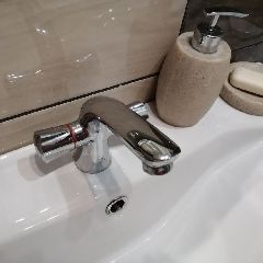 Часть Куйбышевского района Новокузнецка осталась без воды из-за аварии Часть Куйбышевского района Новокузнецка осталась без воды из-за аварии