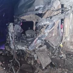 На кузбасской трассе страшное ДТП с участием трёх грузовиков: двое водителей погибли (ФОТО) На кузбасской трассе страшное ДТП с участием трёх грузовиков: двое водителей погибли (ФОТО)
