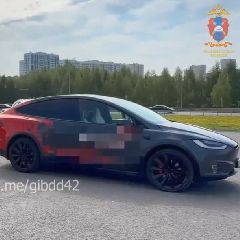 � �������� ��������� ����� �������� �� Tesla � ����������� ������� � ��� ����������� (����, �����)