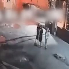 В Кузбассе трёх пьяных женщин выгнали из кафе, но они вернулись и подожгли его (ФОТО, ВИДЕО) В Кузбассе трёх пьяных женщин выгнали из кафе, но они вернулись и подожгли его (ФОТО, ВИДЕО)