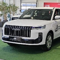 ����� JAECOO J6 � ��������� ������� ������� � ���������� ����������� ��������� �����������